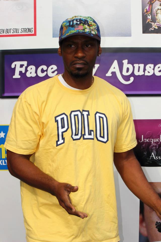 269575_10152354077225001_191603045_n